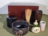 木製漆塗　茶箱　茶道具セット　茶碗　茶筅筒　棗など